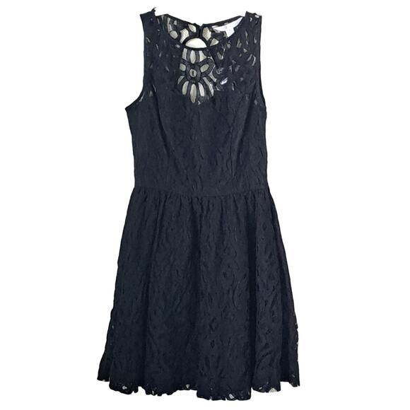 NWT Lauren Conrad Black  Lace Fit & Flare Dress Size 4 - Picture 4 of 15